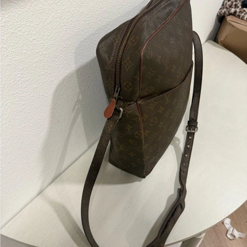 Vintage LOUIS VUITTON Marceau Large Monogram Messenger Shoulder Bag Auth V23865 - Picture 5 of 15